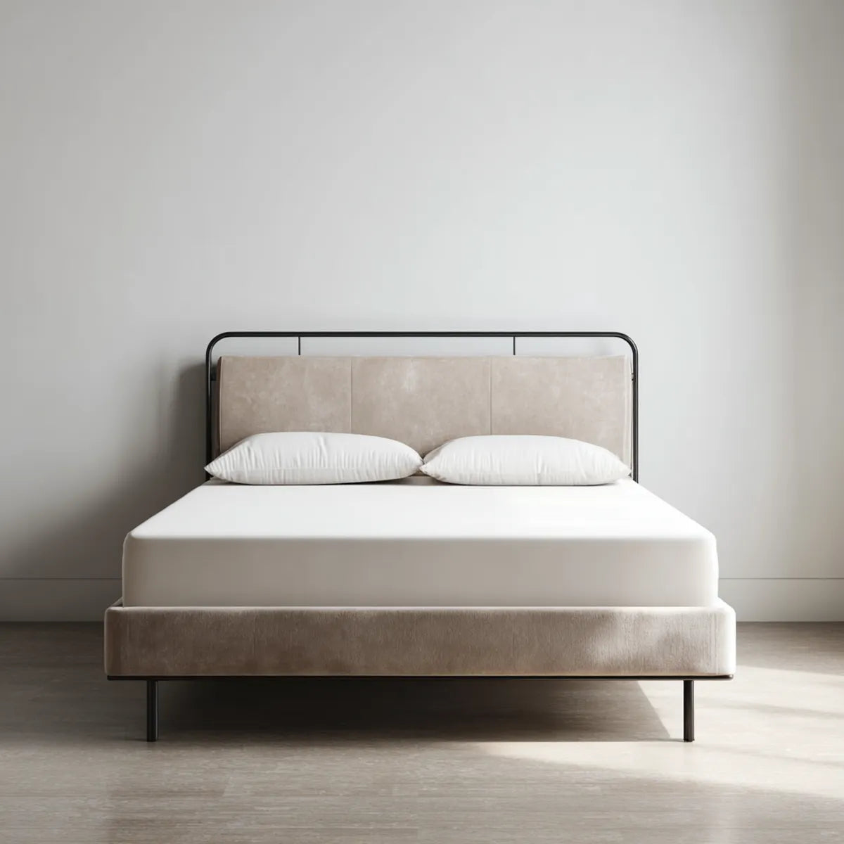 Letto matrimoniale imbottito beige 160 x 200 cm in microfibra di poliestere con struttura in acciaio rettangolare